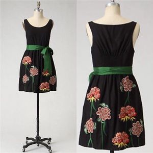 ANTHROPOLOGIE Floreat Cranesbill Embroidered dress Size 8